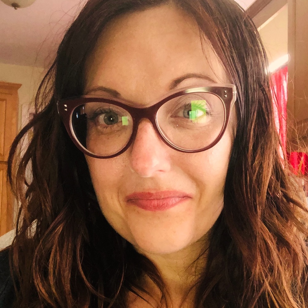 Meet your Posher, Tiffany